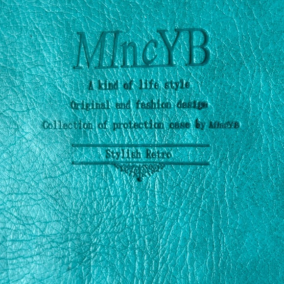 New! Beautiful Phone Wallet - Picture 6 of 6